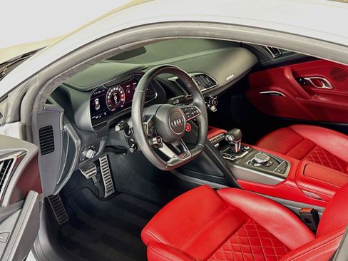 Used 2021 Audi R8 V10 w/ Premium Package RWD image 13