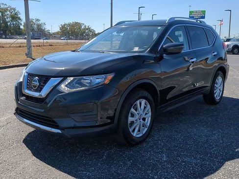Used 2020 Nissan Rogue SV image 8
