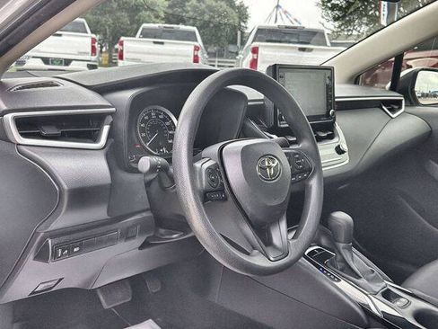 Used 2022 Toyota Corolla LE w/ LE Convenience Package FWD image 10