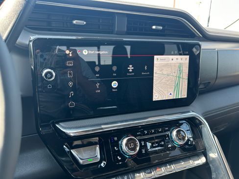 New 2026 GMC Sierra 2500 Denali w/ Denali Reserve Package AWD/4WD image 16