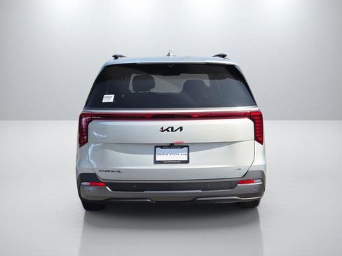 New 2026 Kia Carnival SX image 5