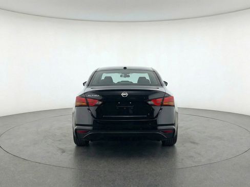 Used 2025 Nissan Altima 2.5 SV image 7