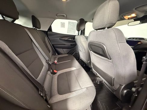 Used 2021 Chevrolet TrailBlazer LT w/ Convenience Package AWD/4WD image 17