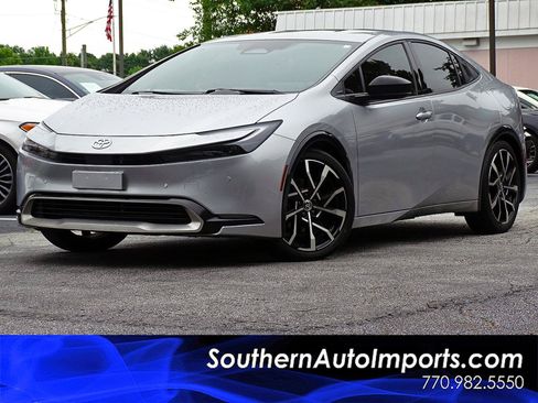 Used 2023 Toyota Prius Prime FWD image 1