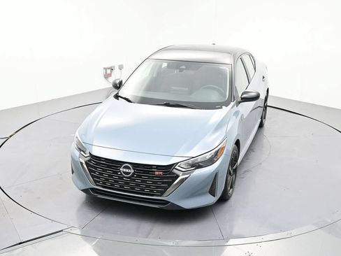 Used 2024 Nissan Sentra SR FWD image 17