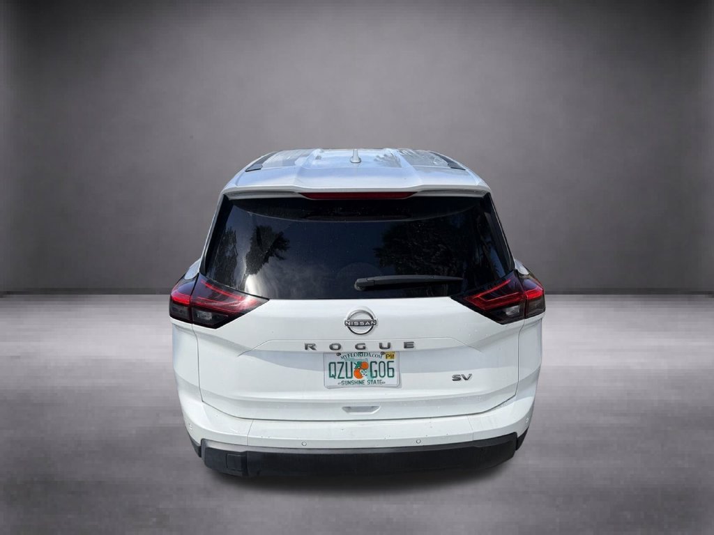 Used 2024 Nissan Rogue SV FWD image 13