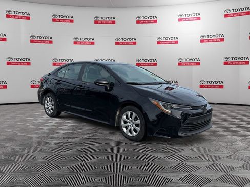 Used 2024 Toyota Corolla LE FWD image 1