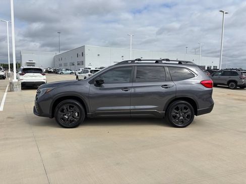 Used 2024 Subaru Ascent Onyx Edition AWD/4WD image 3