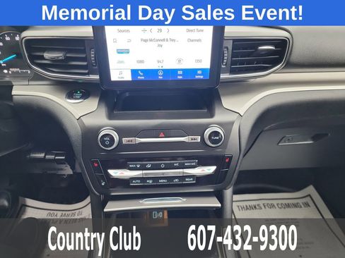Used 2020 Ford Explorer XLT w/ Equipment Group 202A AWD/4WD image 13
