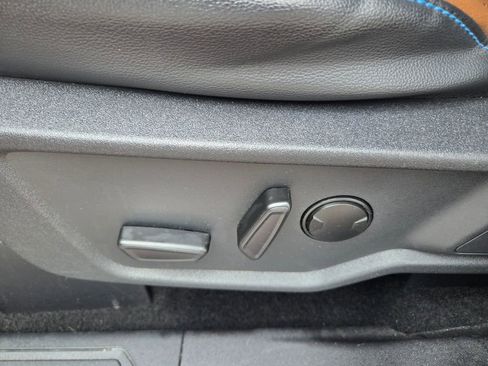 Used 2024 Ford Bronco Outer Banks image 6