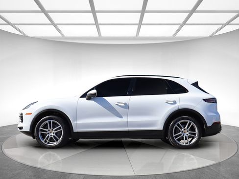 Used 2019 Porsche Cayenne S w/ Premium Plus Package AWD/4WD image 4