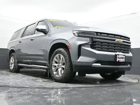 Used 2023 Chevrolet Suburban Premier image 49