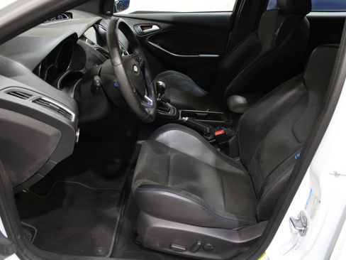 Used 2017 Ford Focus RS AWD/4WD image 21