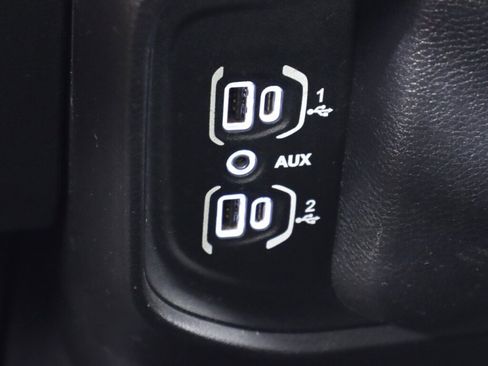 Used 2021 RAM 3500 Big Horn image 29