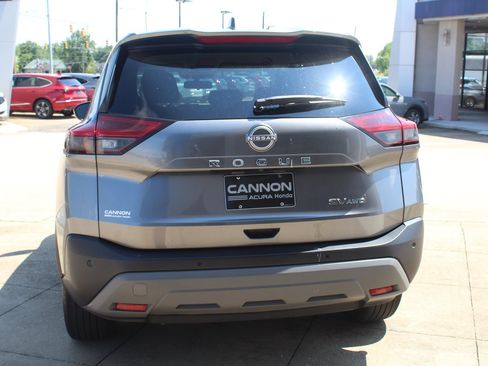 Used 2023 Nissan Rogue SV AWD/4WD image 6