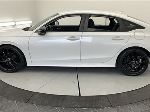 Certified 2022 Honda Civic Sport image 9