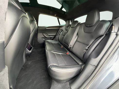 Used 2022 Tesla Model S AWD/4WD image 28
