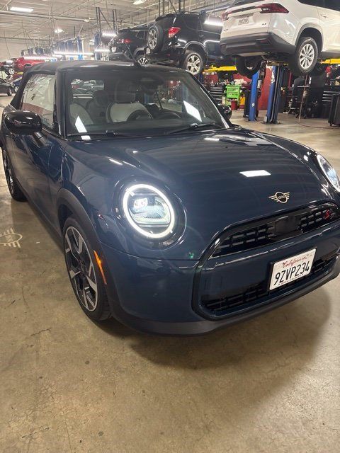 Used 2025 MINI Cooper S FWD image 6