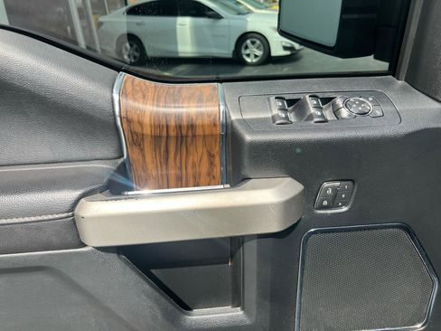 Used 2019 Ford F150 Lariat w/ Equipment Group 502A Luxury image 19