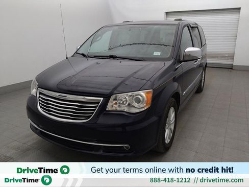 Used 2015 Chrysler Town & Country Limited Platinum FWD image 1