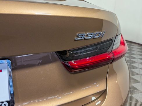 Used 2019 BMW 330i xDrive Sedan w/ Convenience Package AWD/4WD image 12