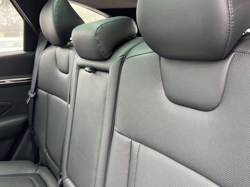 Used 2023 Hyundai Tucson Limited image 10