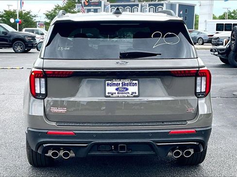 New 2026 Ford Explorer ST image 4
