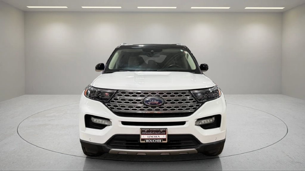 Used 2021 Ford Explorer Limited w/ Equipment Group 301A AWD/4WD image 19