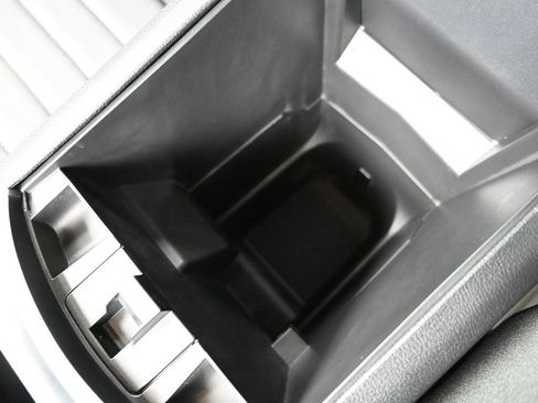 Certified 2022 Ford Edge SE w/ Black Appearance Package image 23