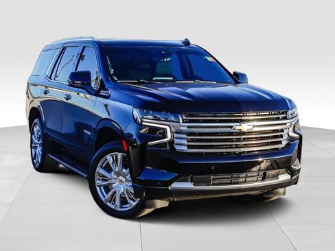 Used 2023 Chevrolet Tahoe High Country image 2