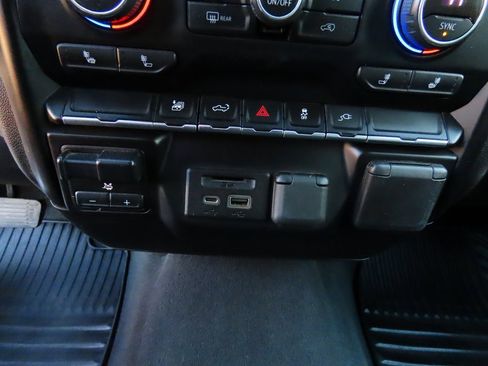 Used 2022 Chevrolet Silverado 2500 LTZ image 29