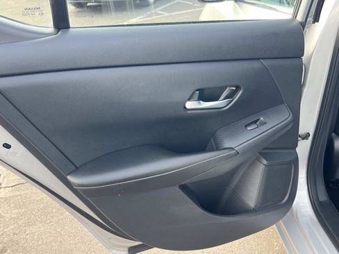 Used 2022 Nissan Sentra SV image 18