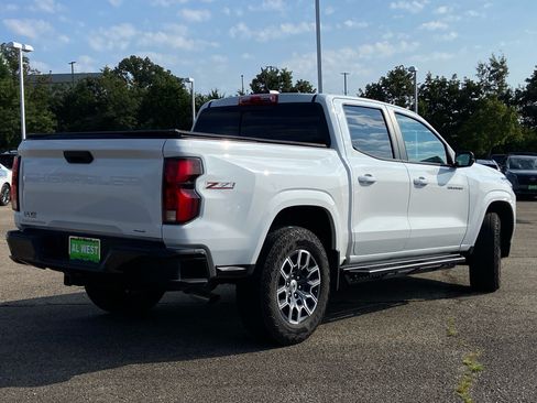 Used 2025 Chevrolet Colorado Z71 AWD/4WD image 3