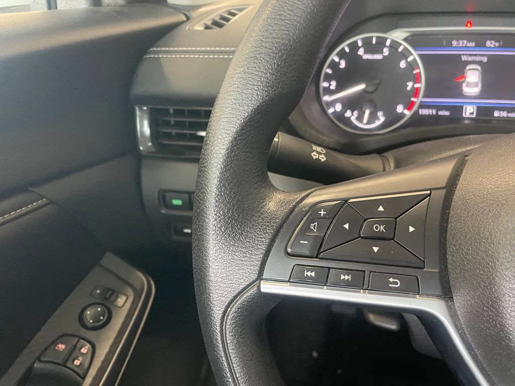 Certified 2025 Nissan Sentra SV FWD image 12