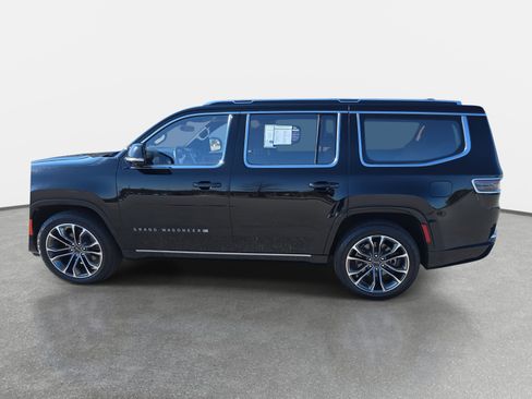 Used 2022 Jeep Grand Wagoneer Series III w/ Rear Seat Video Group 1 image 8