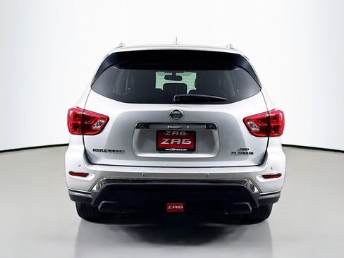 Used 2020 Nissan Pathfinder Platinum AWD/4WD image 4