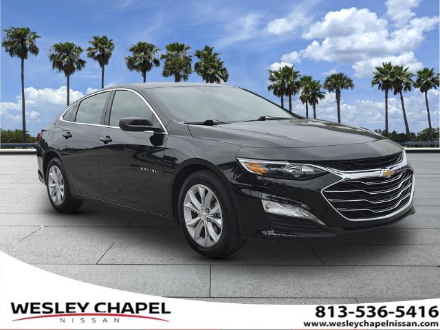 Used 2025 Chevrolet Malibu LT FWD image 1