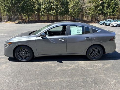 New 2026 Nissan Sentra SV w/ Floor Mat Package FWD image 4