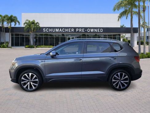 Used 2022 Volkswagen Taos SE image 4