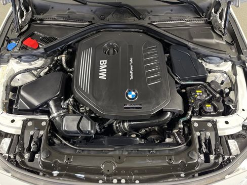 Used 2018 BMW 340i Sedan w/ Premium Package RWD image 9