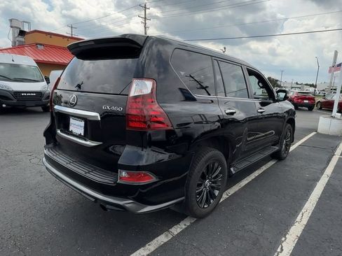Used 2022 Lexus GX 460 Premium w/ Accessory Package AWD/4WD image 8