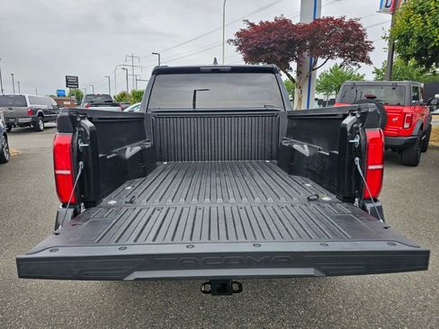 Used 2024 Toyota Tacoma SR5 AWD/4WD image 5