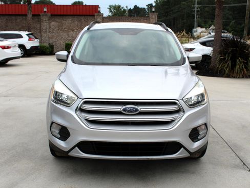 Used 2018 Ford Escape SE image 11