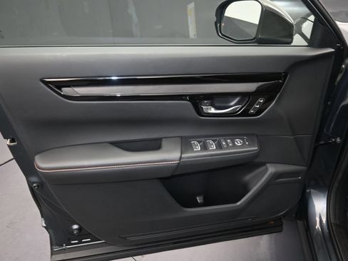 Used 2025 Honda CR-V Sport Touring image 11