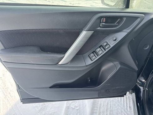 Used 2018 Subaru Forester 2.5i Premium w/ All-Weather Package image 15