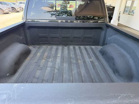 Used 2017 RAM 1500 Laramie w/ Convenience Group AWD/4WD image 18