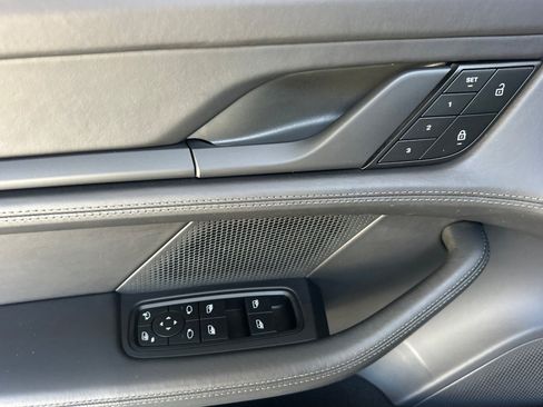 Certified 2022 Porsche Taycan 4S AWD/4WD image 12