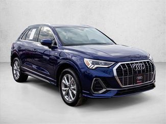 Used 2023 Audi Q3 2.0T Premium Plus w/ Premium Plus Package video 3