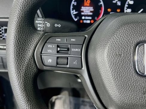 Used 2023 Honda CR-V EX image 17