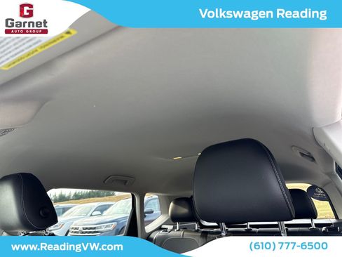 Certified 2022 Volkswagen Taos SE w/ Driver Assistance Package image 29